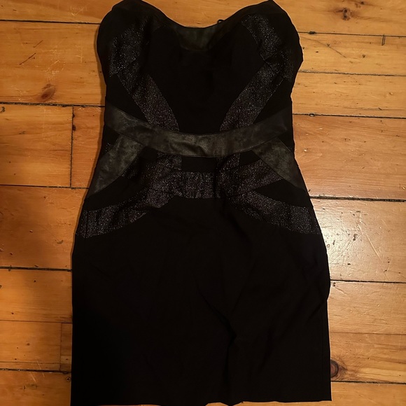 Strapless black mini dress size 0 - Picture 1 of 2